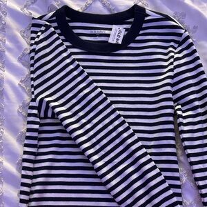 Old Navy Women’s striped Navy and White Shirt